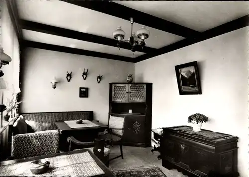 Ak Bad Pyrmont in Niedersachsen, Blick in das Haus Breitschwerdt, Oberer Weg 13