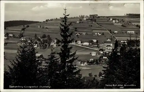 Ak Sachsenberg Georgenthal Klingenthal im Vogtland, Blick auf den Ort mit Umgebung