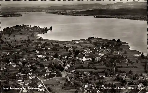 Ak Insel Reichenau Baden Württemberg, Fliegeraufnahme, Blick von Mittel- auf Niederzell, Hegau