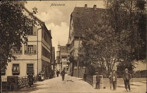 Ak Adelsheim im Neckar Odenwald Kreis, Straßenpartie im Ort, Wohnhäuser, Passanten
