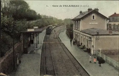 Ak Palaiseau Essonne, La Gare, La Gare, Blick auf den Bahnhof, Gleisseite, Dampflok, Bahnsteig