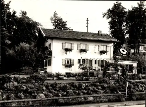 Ak Prien am Chiemsee Oberbayern, Blick auf die Pension