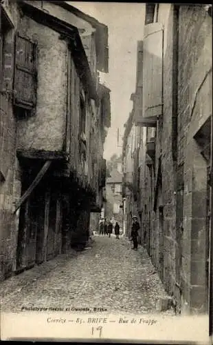 Ak Brive la Gaillarde Corrèze, Rue de Frappe