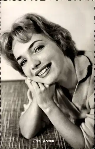 Ak Schauspielerin Elke Arendt, Portrait, Zwei Bayern in Bonn