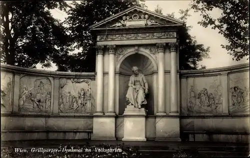 Ak Wien 1. Innere Stadt, Grillparzer Denkmal im Volksgarten