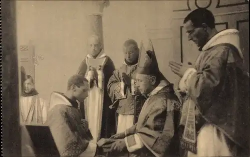 Ak Le Sous Diaconat, Tradition du livre des Epitres, Geistliche bei der Segnung, Weihe