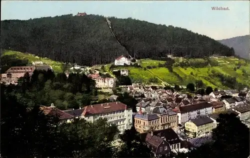 Ak Bad Wildbad im Kreis Calw Baden Württemberg, Blick auf den Ort mit Umgebung