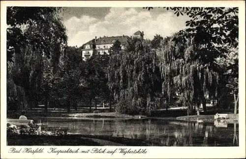 Ak Bad Hersfeld in Hessen, Kurparkteich mit Blick auf Wigbertshöhe