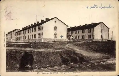 Ak Suippes Marne, Un groupe de Batiments, Bahnstrecke