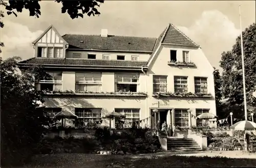 Ak Ostseebad Boltenhagen, Blick auf das Zentrag Ferienheim