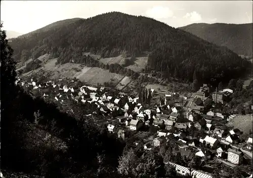 Ak Unterweißbach in Thüringen, Blick auf den Ort mit Umgebung