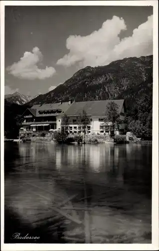 Ak Grainau im Kreis Garmisch Partenkirchen, Blick auf Hotel Badersee vom Wasser aus