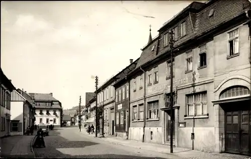 Ak Gehren in Thüringen, Untere Marktstraße, HO Goldener Hirsch, Rathaus