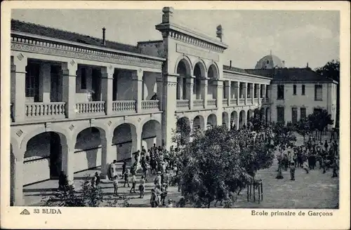 Ak Blida Algerien, Ecole primaire de Garcons, Blick auf die Schule