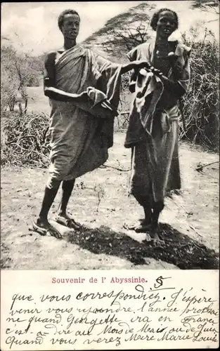 Ak Abessinien, Zwei junge Afrikaner in Gewändern