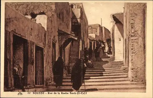 Ak Sousse Tunesien, Rue de la Kasba Souk El Cai, verschleierte Frauen