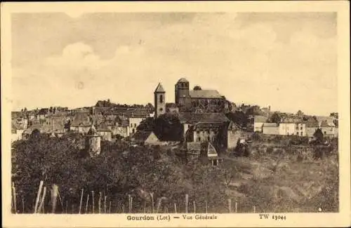 Ak Gourdon Lot, Vue Générale, Blick auf den Ort, Kirche, Turm