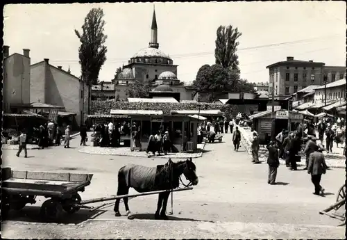 Ak Sarajevo Bosnien Herzegowina, Bascarsija, Straßenpartie, Marktstände, Fuhrwerk