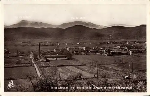 Ak Saint Gaudens Haute Garonne, Plaine de la Garonne et chaine des Pyrénées