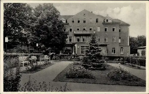 Ak Bad Lausick in Sachsen, Blick zum Kurhotel Herrmannsbad