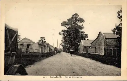 Ak Tamatave Toamasina Madagaskar, Rue de Tananarive, Straßenpartie, Häuser