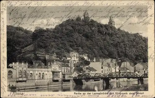 Ak Altena im Märkischen Kreis, Partie an der Lennebrücke mit Blick nach dem Schloss