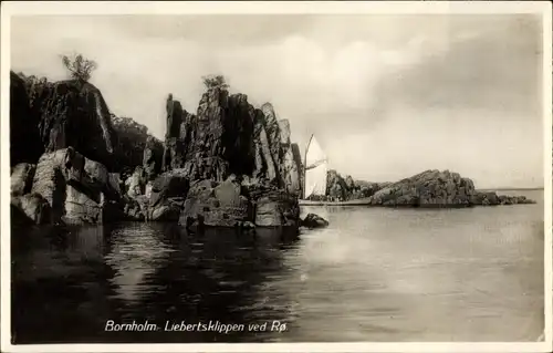 Ak Bornholm Dänemark, Liebertsklippen ved Ro, Steinküste