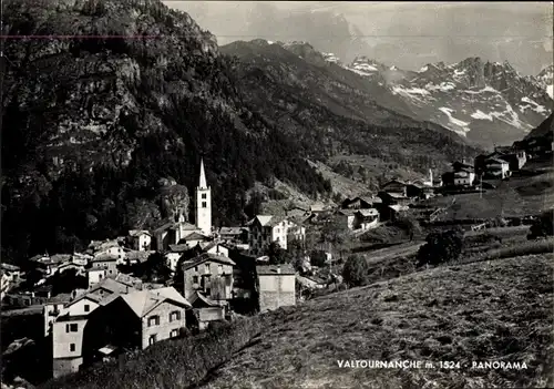 Ak Valtournanche Valle d'Aosta, Stadtpanorama, Glockenturm, Berge