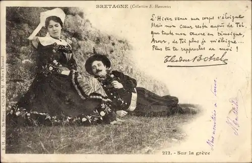 Ak Bretagne, M. et Mme. Théodore Botrel, Chansonnier, Sur la grève