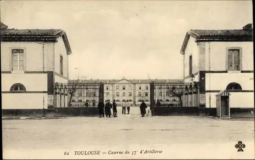 Ak Toulouse Haute Garonne, Caserne du 57e d'Artillerie, Kaserneneingang