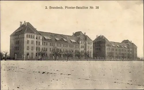 Ak Kostrzyn nad Odrą Cüstrin Ostbrandenburg, Kaserne des Pionier Bataillon No. 28