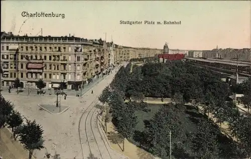Ak Berlin Charlottenburg, Stuttgarter Platz mit Bahnhof, Straßenseite