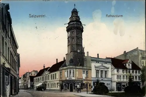 Ak Salzwedel in der Altmark, Rathausturm, Hotel Schwarzer Adler, Hoflieferant Peters