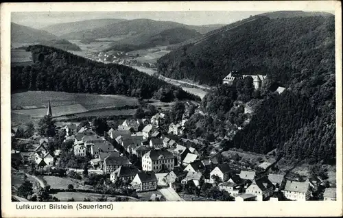 Ak Bilstein Lennestadt im Sauerland, Fliegeraufnahme vom Ort mit Umgebung