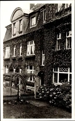 Foto Ak Bad Rothenfelde am Teutoburger Wald, Gartenpartie an einem Wohnhaus