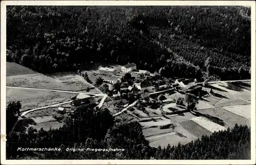 Ak Walddorf Kottmar in der Oberlausitz, Fliegeraufnahme von der Kottmarschänke, Inh. E. Missbach