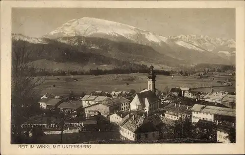 Ak Reit im Winkl im Kreis Traunstein Oberbayern, Blick auf den Ort mit Untersberg im Hintergrund
