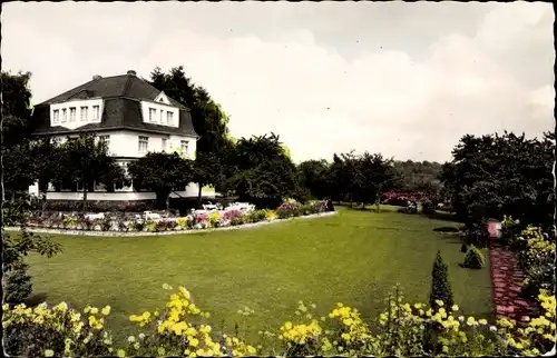 Ak Rengsdorf in Rheinland Pfalz, Blick auf das Fremdenheim haus Forst, Inh. E. Puderbach