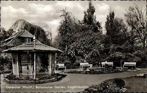 Ak Gütersloh in Westfalen, Blick in den Botanischen Garten, Vogelhäuschen