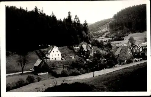 Ak Fehrenbach Masserberg im Thüringer Schiefergebirge, Teilansicht vom Ort, Wald