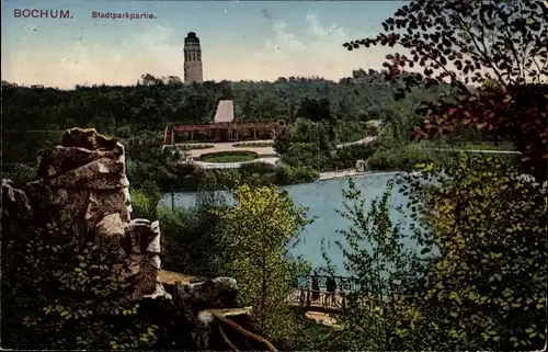 Ak Bochum im Ruhrgebiet, Partie im Stadtpark, Blick auf den Teich, Turm im Hintergrund