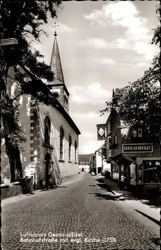 Ak Gemünd Schleiden in der Eifel, Bahnhofstraße mit evangelischer Kirche, Geschäft für Reiseandenken