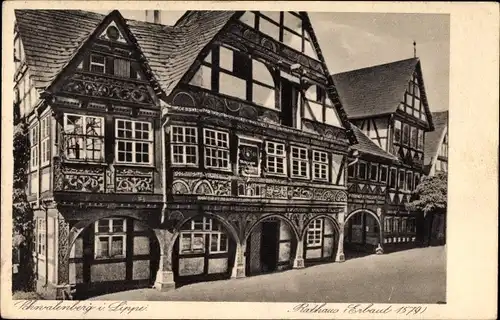 Ak Schieder Schwalenberg im Kreis Lippe, Seitenblick auf das Rathaus, erbaut 1579