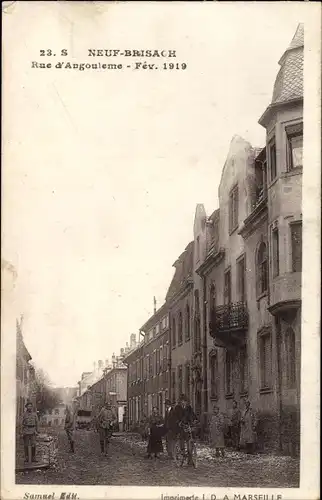 Ak Neuf Brisach Neubreisach Elsass Haut Rhin, Rue d'Angouleme 1919, Straßenpartie im Ort