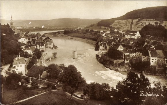 Ak Laufenburg am Hochrhein Kreis Waldshut, Flusspartie mit