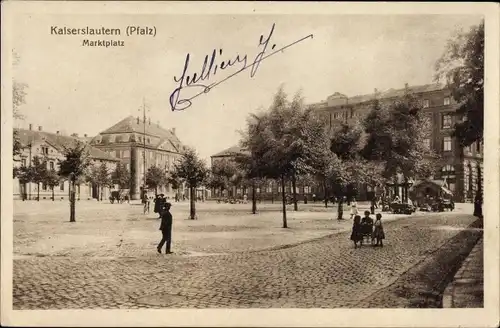 Ak Kaiserslautern in Rheinland Pfalz, Blick auf den Marktplatz