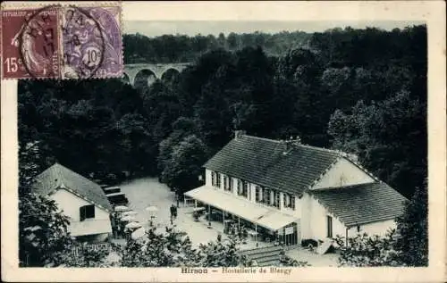 Ak Hirson Aisne, Hostellerie de Blangy, Terrassenpartie aus der Vogelschau