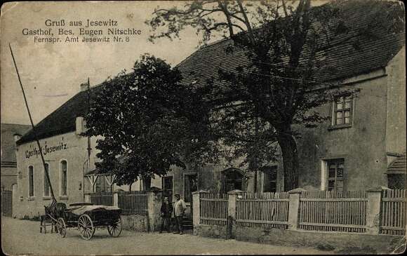 AK / Ansichtskarte Jesewitz Gasthof Dorfplatz Blick vom Kirchturm