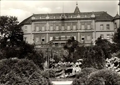 Ak Wiesenburg in der Mark, Schloss, Hanno Günther Oberschule, Parkanlage