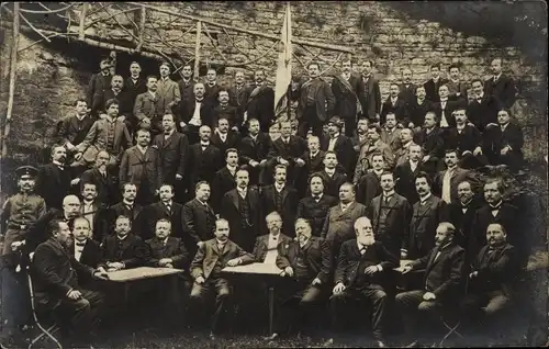 Foto Ak Schwäbisch Hall in Baden Württemberg, Musikverein, Gruppenbild, Fahne